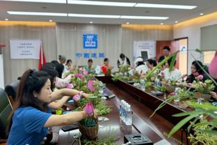 TA记者：芬尼-史密斯是长期合同 篮网并不急于对他的未来做决定